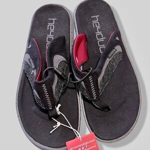 Hey Dude Flinn Sox Total Black Mens Sandals Flip Flops 112204989 Size 7 NEW